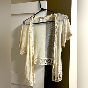 Cream colored cover/overlay